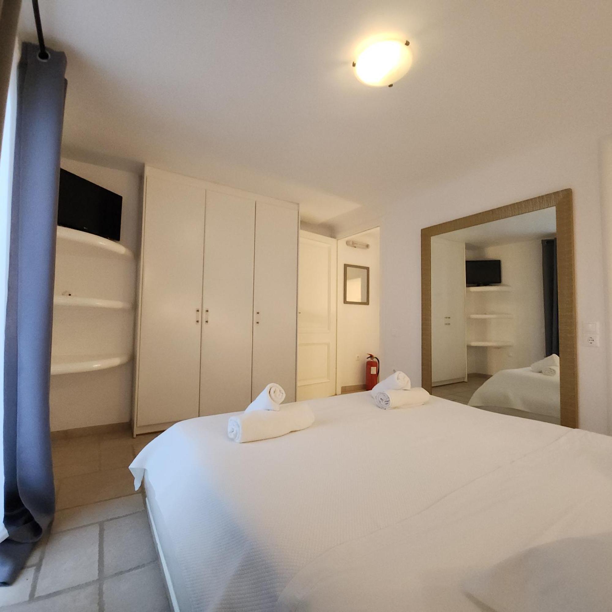 Mykonian Iros Suites & Villas Mykonos Town Eksteriør billede